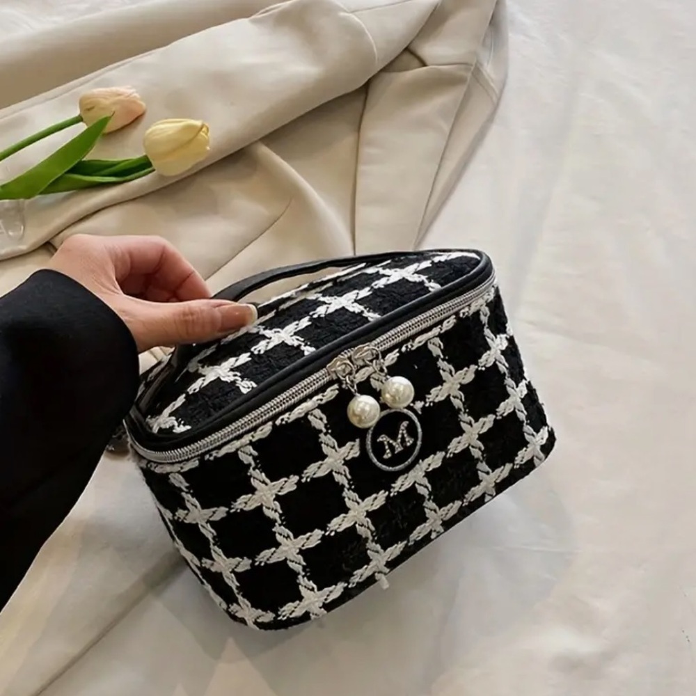 NEW Large Capasity Tweed Pearl Cosmetic Bag